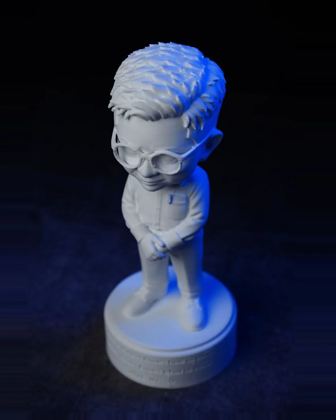 The same figure from a three-quarter angle